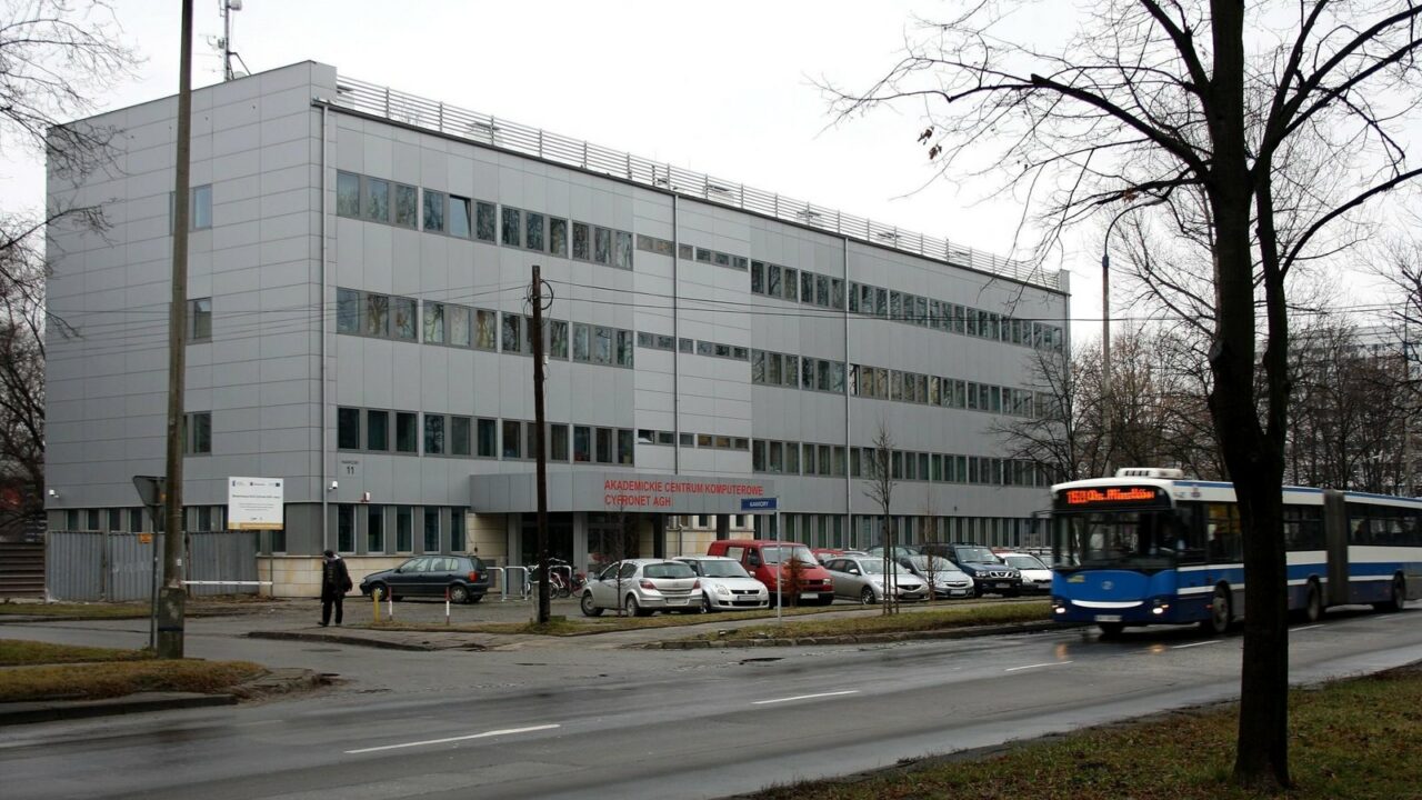 Bielik — polski model językowy — Cyfronet-2011.JPG